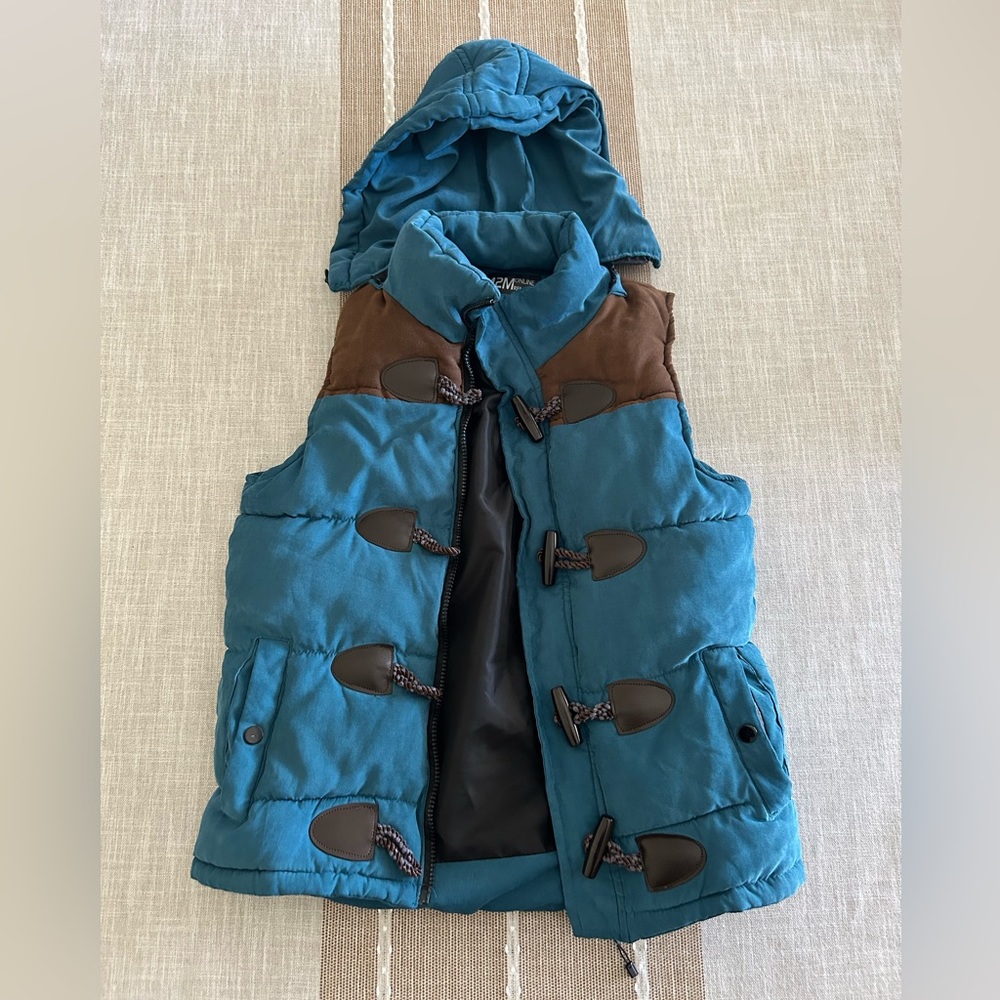 Thick blue vest